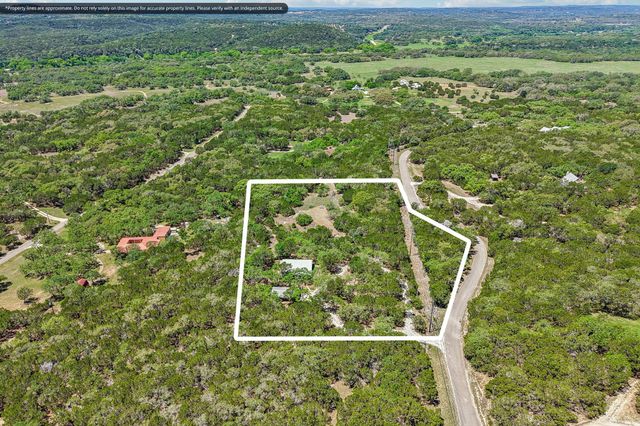 501 Oak Knob DR, Wimberley, TX 78676