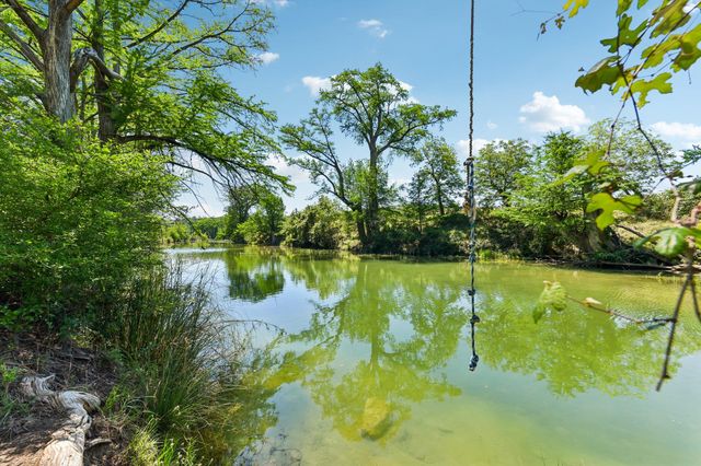 501 Oak Knob DR, Wimberley, TX 78676