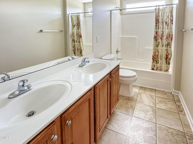 804 Blue Thorn Drive, Apex, NC 27539