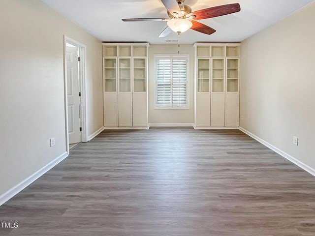 804 Blue Thorn Drive, Apex, NC 27539