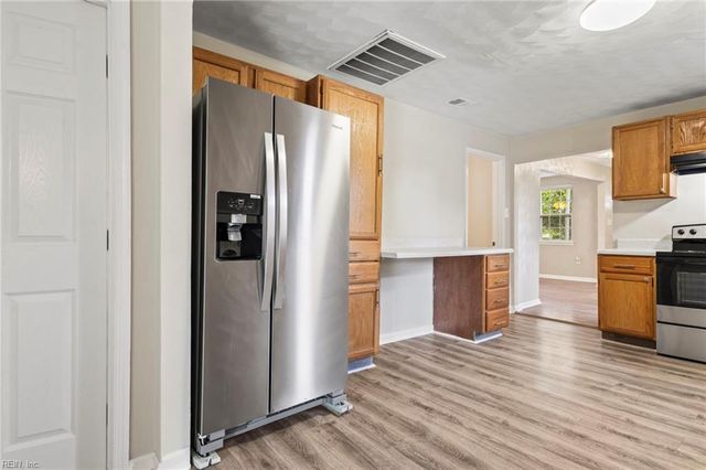 3645 Landstown RD, Virginia Beach, VA 23456