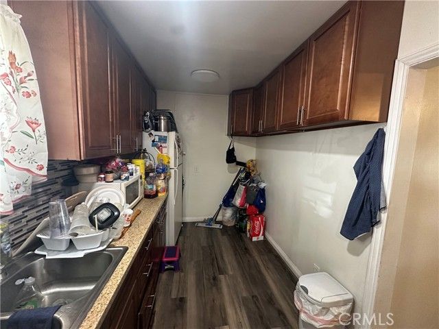 10673 Saticoy Street, Sun Valley (los Angeles), CA 91352