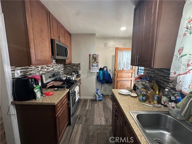 10673 Saticoy Street, Sun Valley (los Angeles), CA 91352