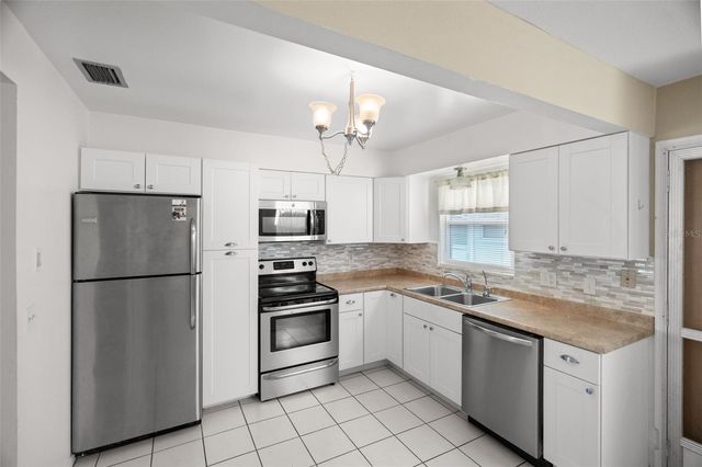 8452 PHILLIP N 8452, Pinellas Park, FL 33781