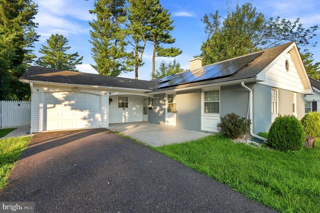 26 BAYBERRY LN, Willingboro, NJ 08046