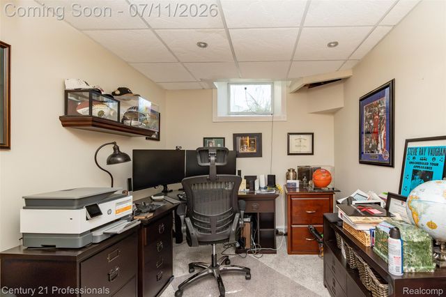 689 Woodfield Way, Rochester Hills, MI 48307