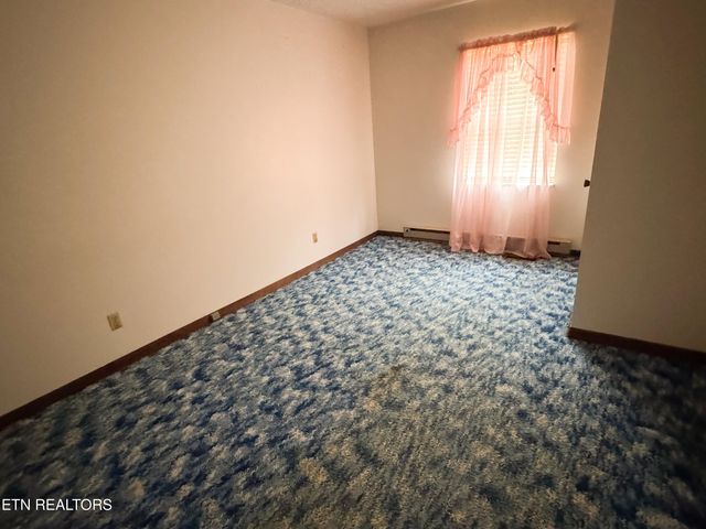 253 Lincoln Drive, Harrogate, TN 37752