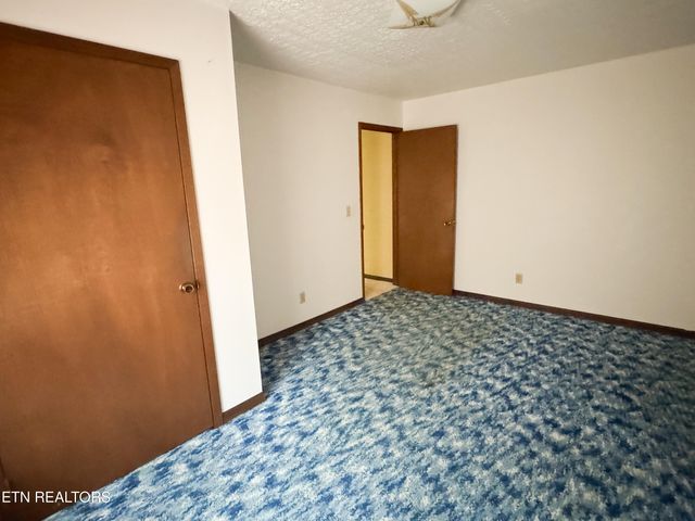 253 Lincoln Drive, Harrogate, TN 37752