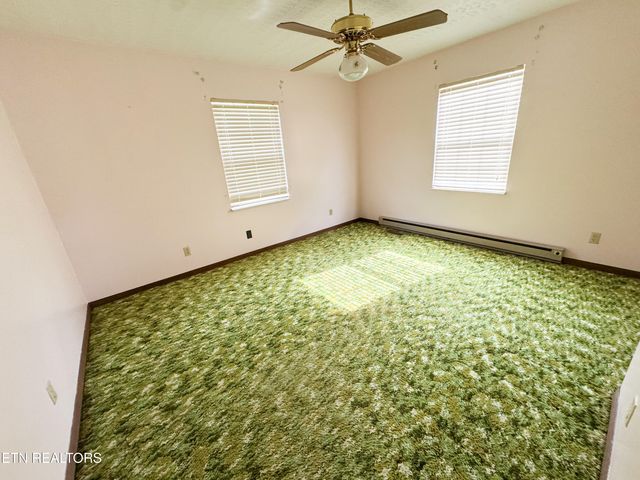 253 Lincoln Drive, Harrogate, TN 37752