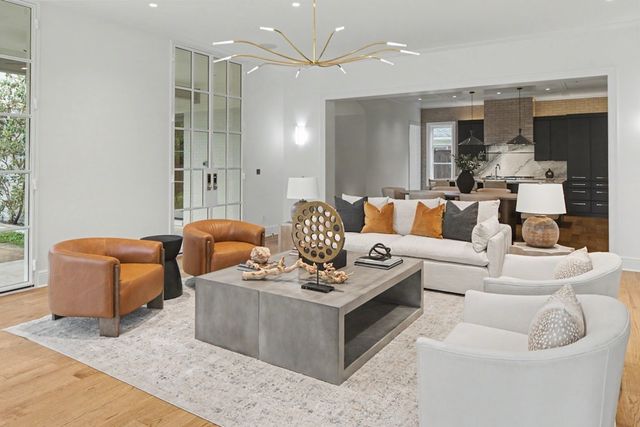 4636 Belclaire Avenue, Highland Park, TX 75209