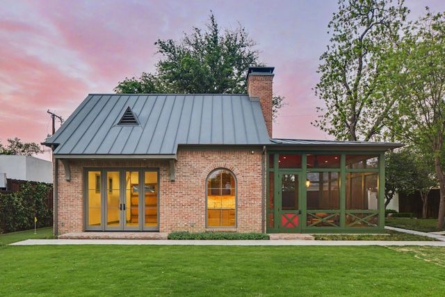 4636 Belclaire Avenue, Highland Park, TX 75209