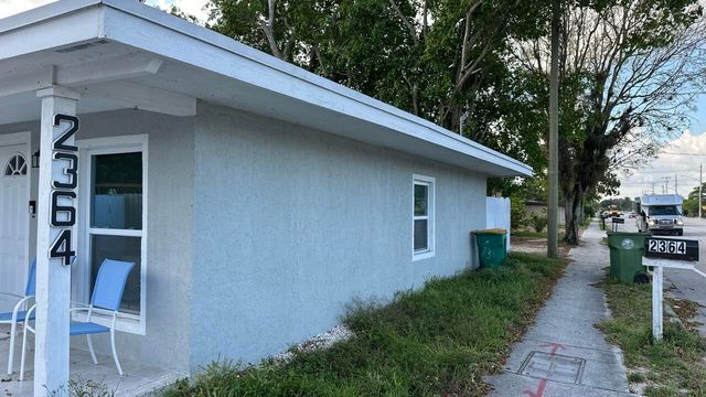 2364 S Haverhill Road, West Palm Beach, FL 33415