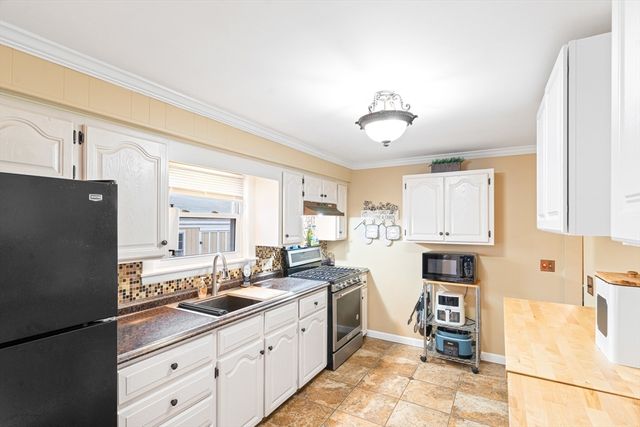 35 Woodbine Street, Attleboro, MA 02703
