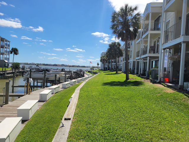 4011 Nasa Rd 1 112, Seabrook, TX 77586