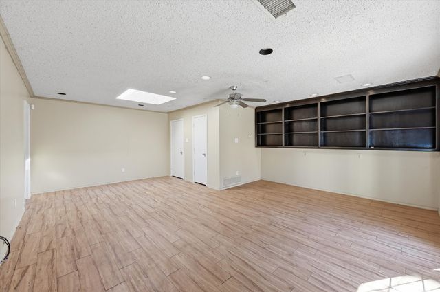 1503 N Fielder Road, Arlington, TX 76012