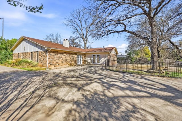 1503 N Fielder Road, Arlington, TX 76012