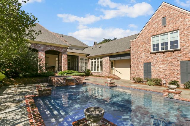 17220 N Lakeway Ave, Baton Rouge, LA 70810