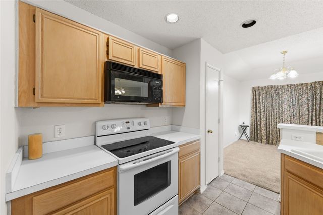 837 Applewood Drive, Cedar Hill, TX 75104
