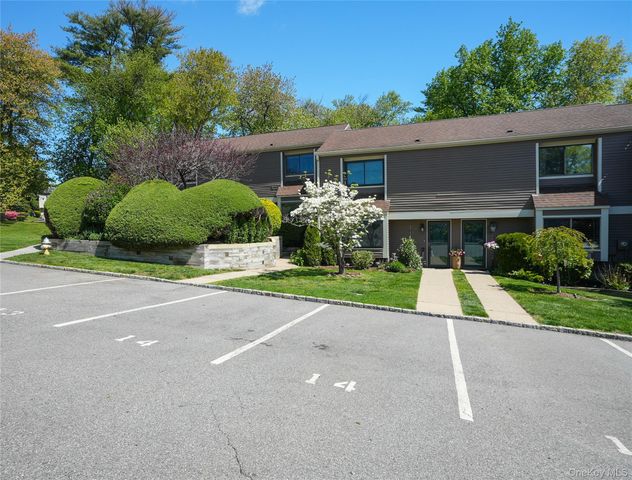 14 James Court, Port Chester, NY 10573