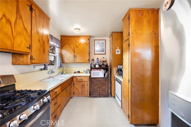 437 E Mauna Loa, Glendora, CA 91740