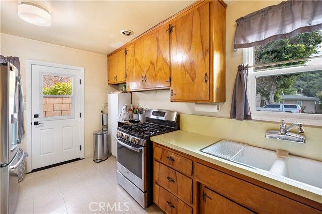 437 E Mauna Loa, Glendora, CA 91740