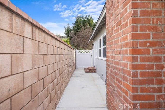 437 E Mauna Loa, Glendora, CA 91740