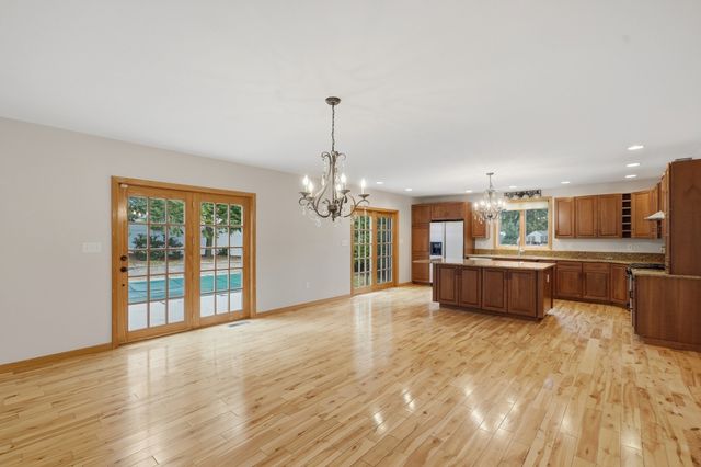 9 Myopia Rd, Stoneham, MA 02180