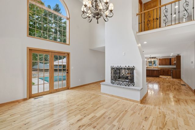 9 Myopia Rd, Stoneham, MA 02180