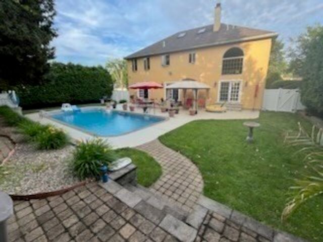 9 Myopia Rd, Stoneham, MA 02180