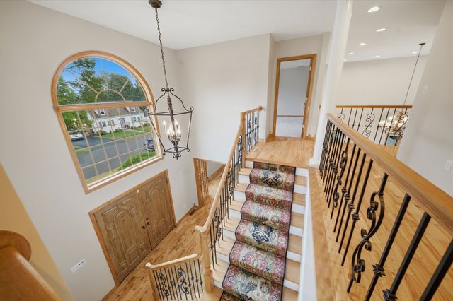 9 Myopia Rd, Stoneham, MA 02180