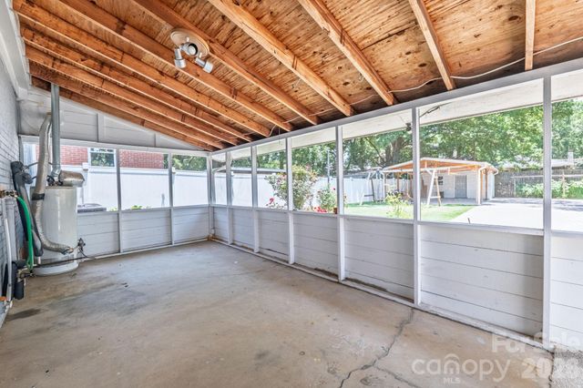 2113 Scott Avenue, Charlotte, NC 28203