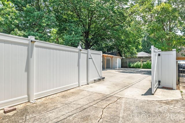 2113 Scott Avenue, Charlotte, NC 28203