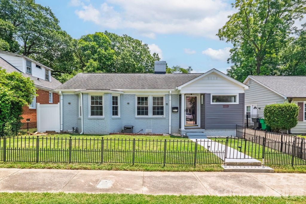 2113 Scott Avenue, Charlotte, NC 28203
