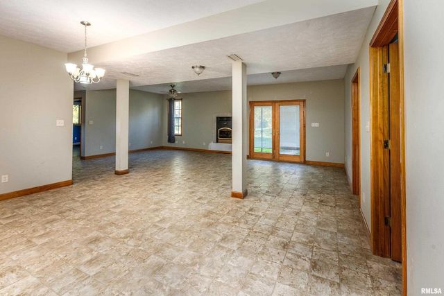 125 Princess Lane, Carbondale, IL 62901