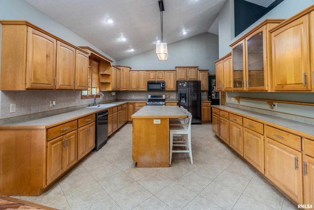 125 Princess Lane, Carbondale, IL 62901