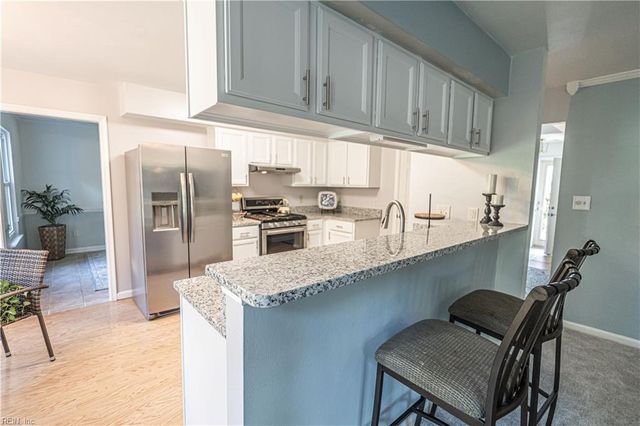108 Golden Maple DR, Virginia Beach, VA 23452