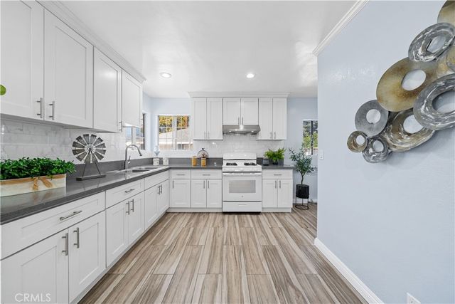 11433 Elmcrest, El Monte, CA 91732