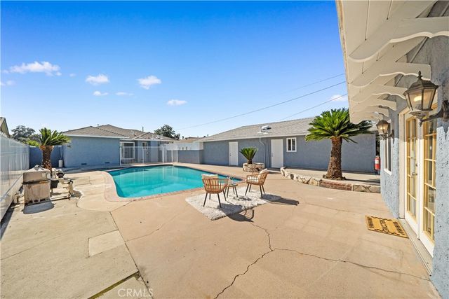 11433 Elmcrest, El Monte, CA 91732