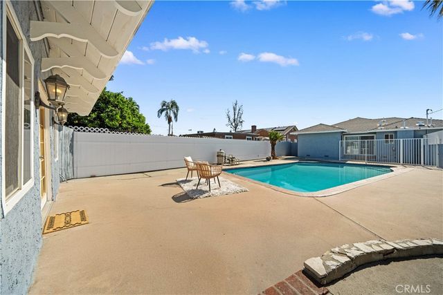 11433 Elmcrest, El Monte, CA 91732