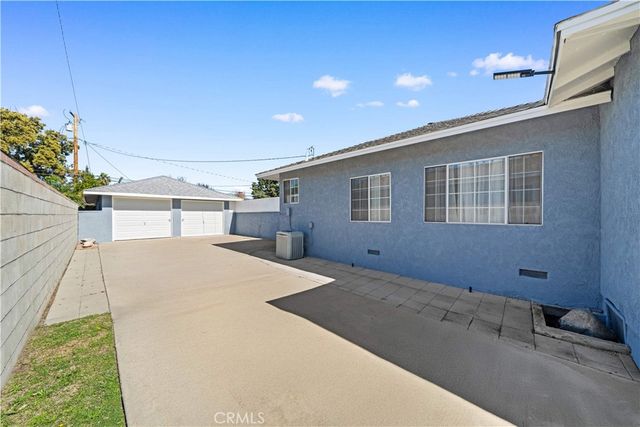 11433 Elmcrest, El Monte, CA 91732