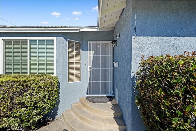 11433 Elmcrest, El Monte, CA 91732