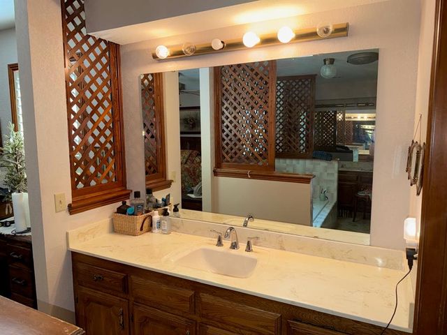 703 E 4th Street, Chandler, OK 74834