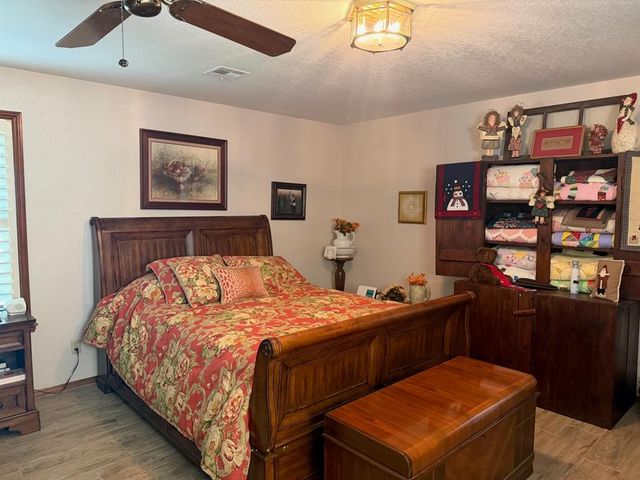 703 E 4th Street, Chandler, OK 74834