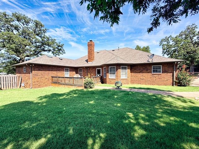 703 E 4th Street, Chandler, OK 74834