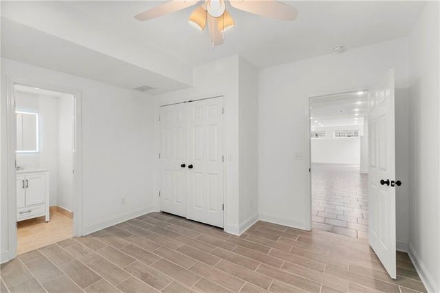 9020 N Oxford Avenue, Kansas City, MO 64157