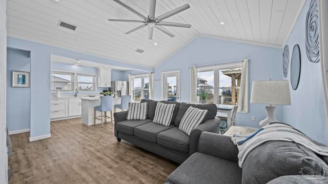 5917 Beach Blvd, Gulf Shores, AL 36542