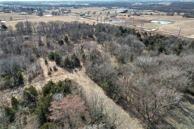 Lone Star Road, Coweta, OK 74429