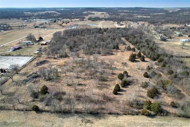 Lone Star Road, Coweta, OK 74429