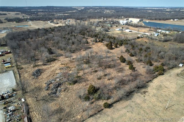 Lone Star Road, Coweta, OK 74429