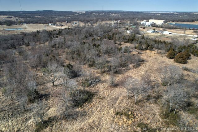 Lone Star Road, Coweta, OK 74429